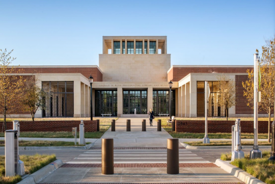 Texas History Roundup – April 25